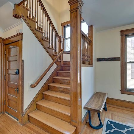 Spacious Historic Home In The Berkshires! Pittsfield Exterior photo