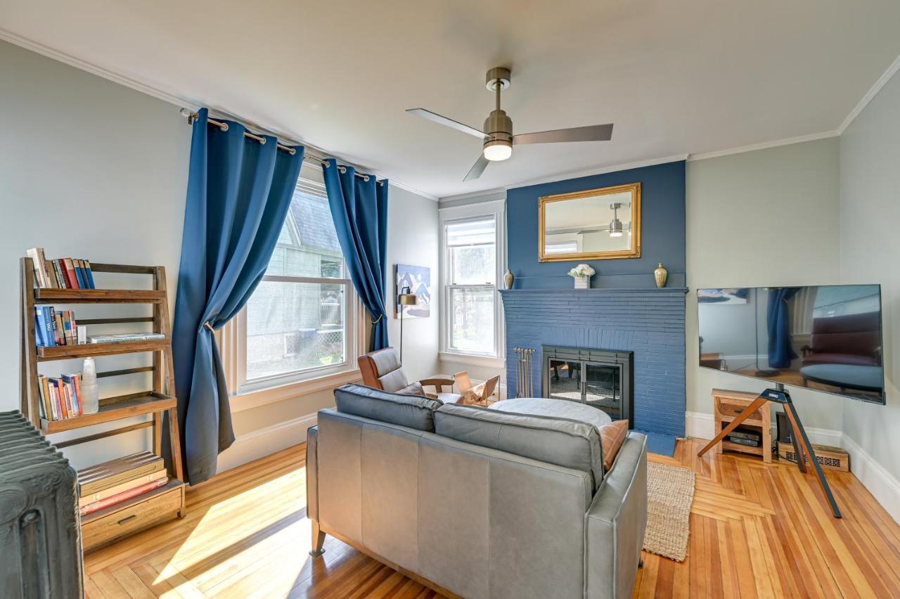 Spacious Historic Home In The Berkshires! Pittsfield Exterior photo