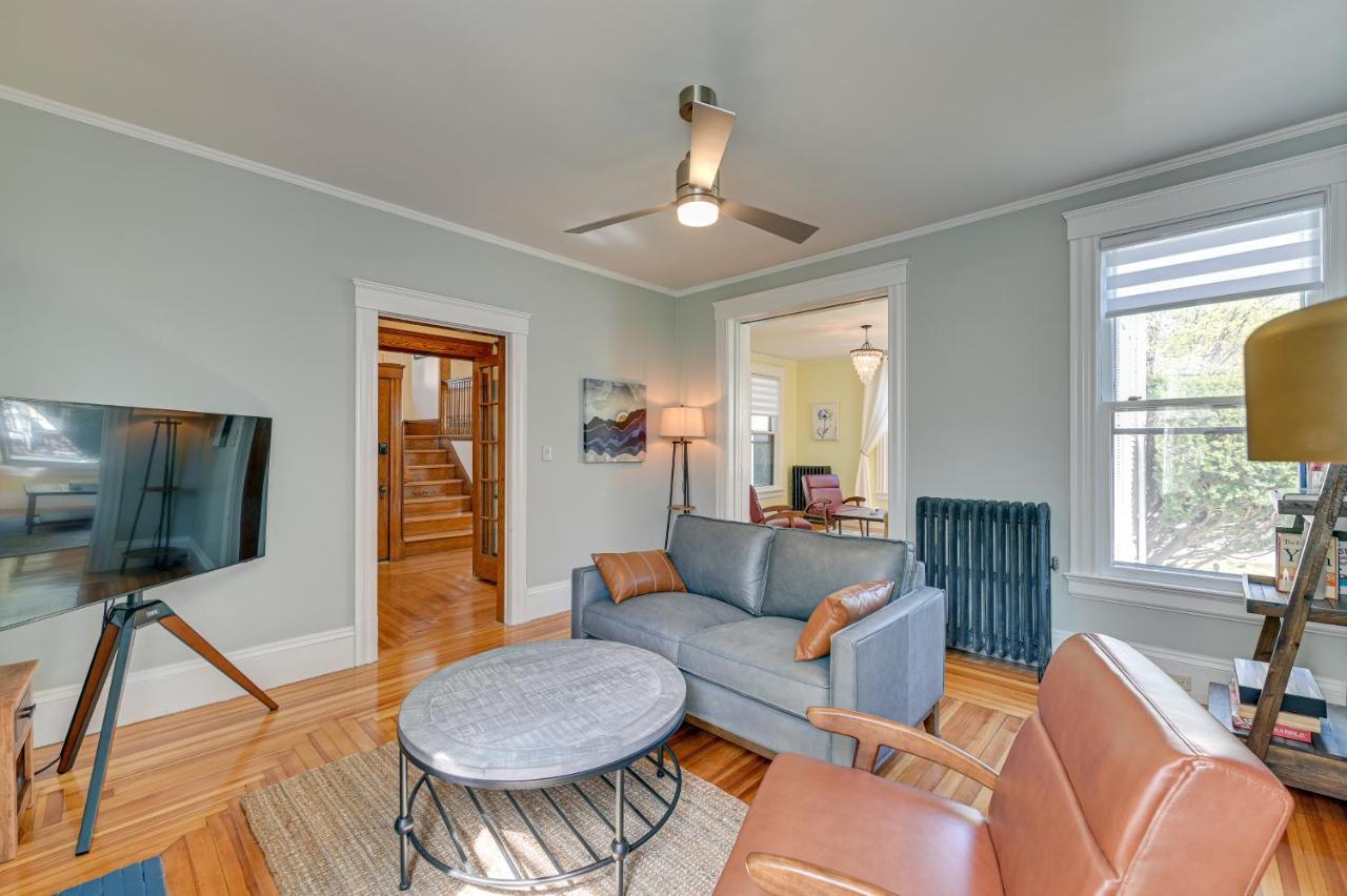 Spacious Historic Home In The Berkshires! Pittsfield Exterior photo